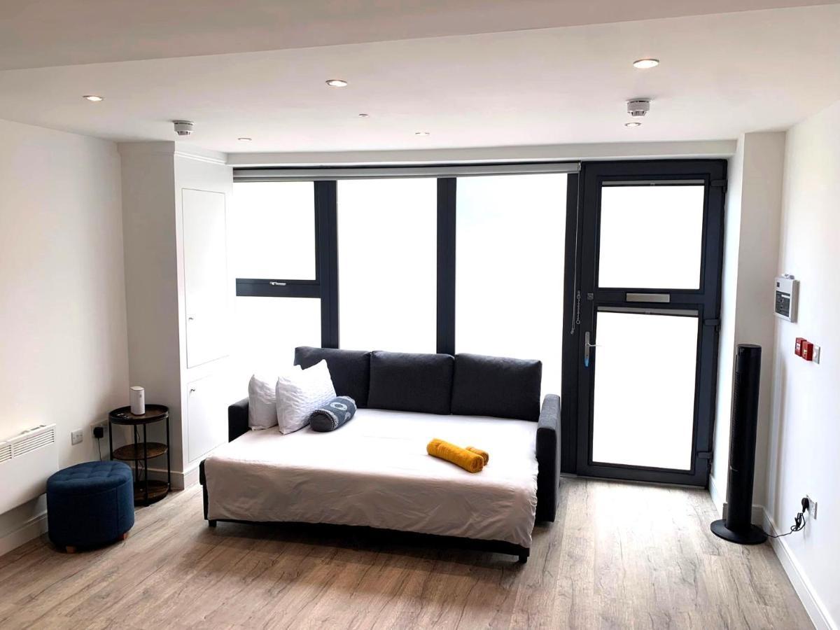 Modern Studio Flat Near Highbury & Islington Station Лондон Экстерьер фото